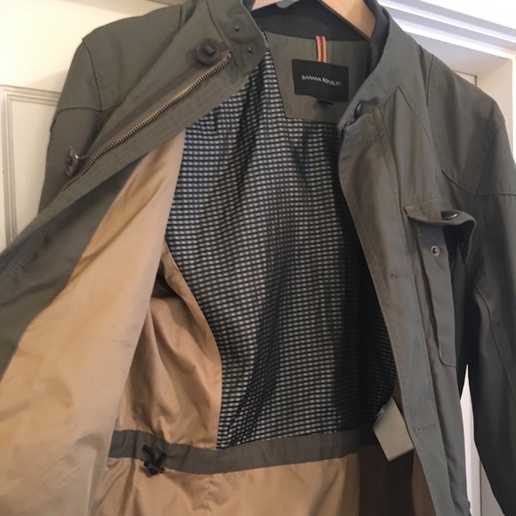Military style travel jacket from Banana Republic - Picture 3 of 4